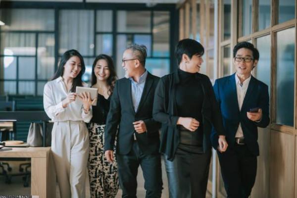 万村女性社会体育舞蹈培训课程特色(图1)